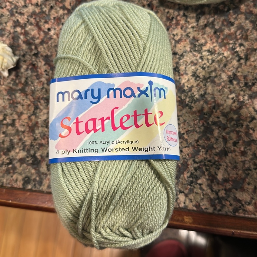 NWT Mary Maxim Starlette Yarn in Light Green, 8 skeins - Picture 2 of 5